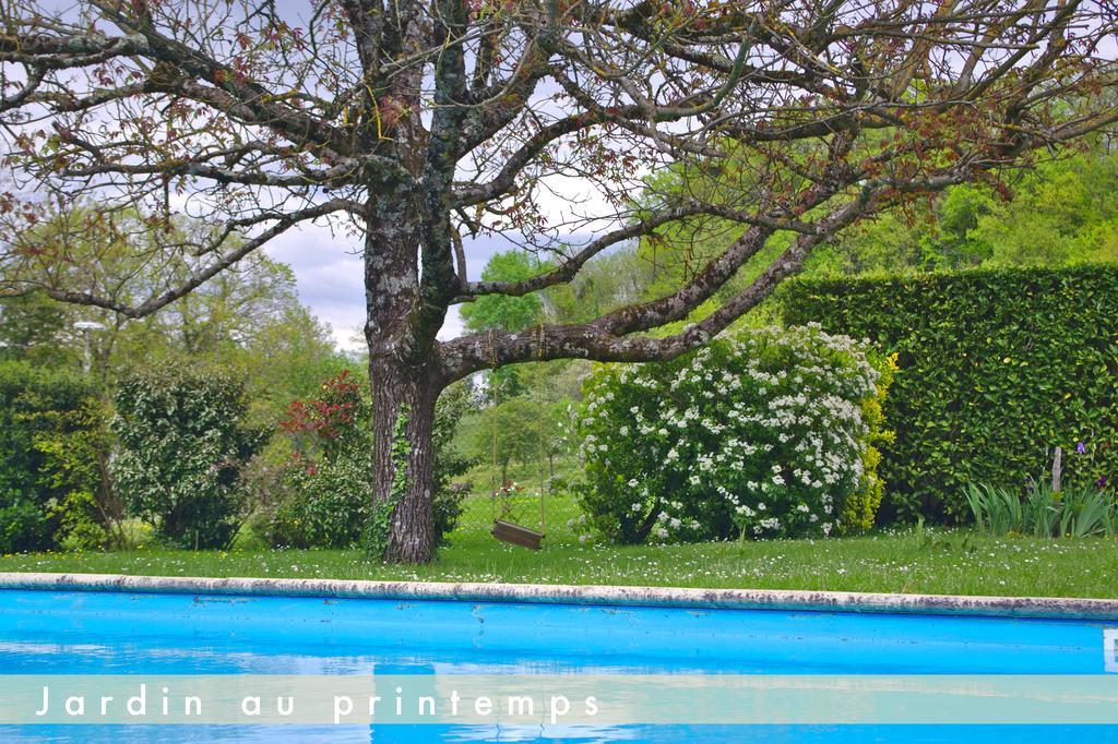 Bed and Breakfast Chez Mamie Et Papi Puynormand Exterior foto