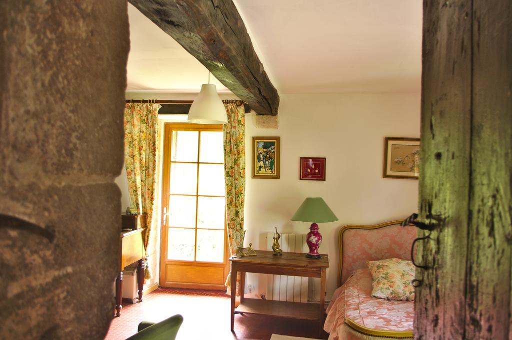 Bed and Breakfast Chez Mamie Et Papi Puynormand Exterior foto